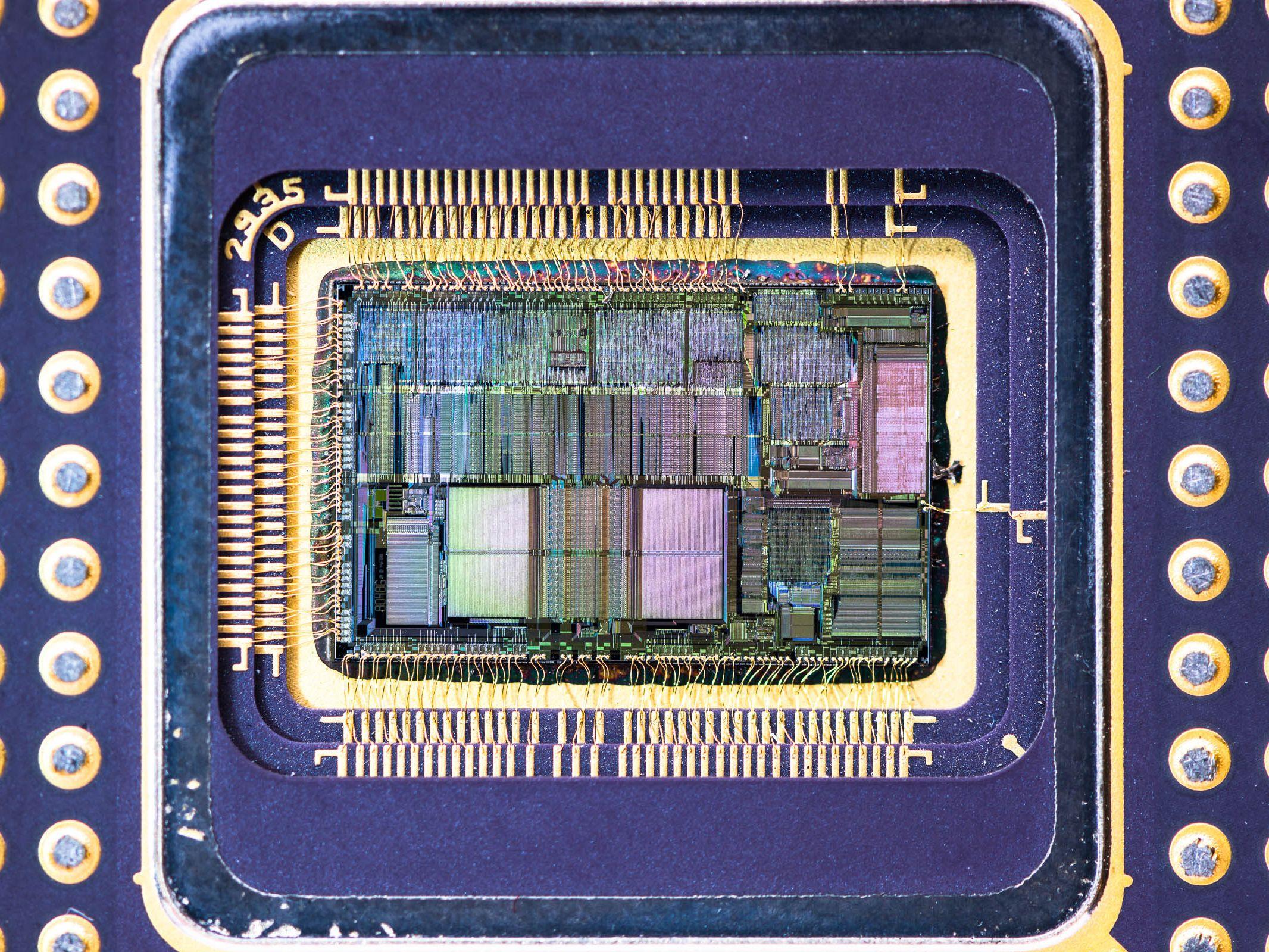 CPU